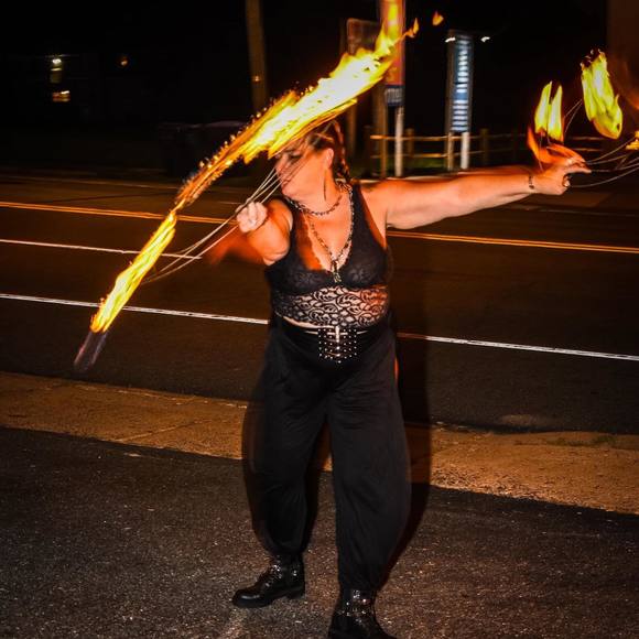 Meet your Posher, Kim - Picture 1 of 1